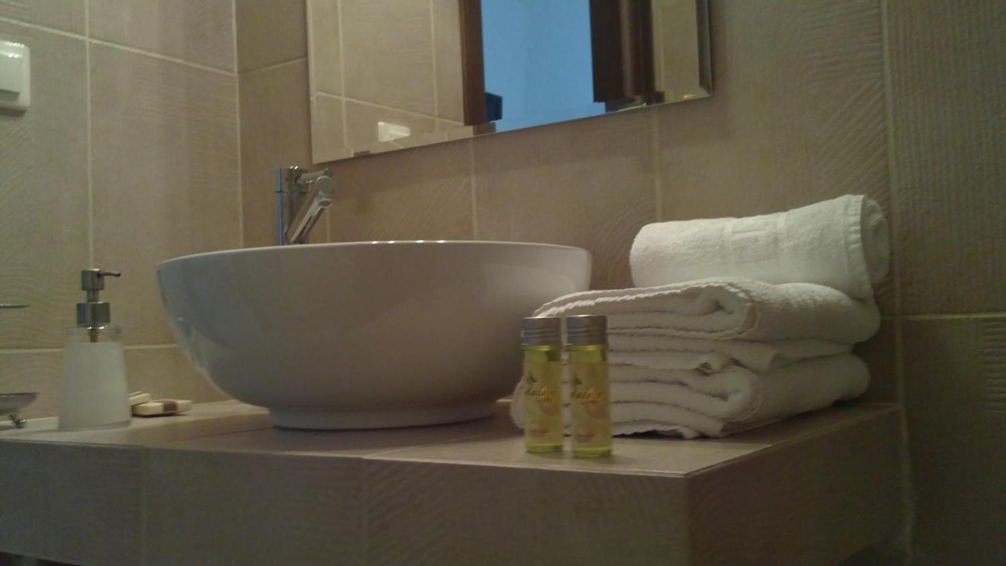 Villa Del Lago Boutique Hotel カストリア エクステリア 写真