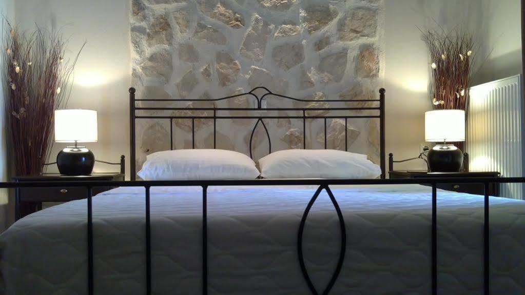 Villa Del Lago Boutique Hotel カストリア エクステリア 写真